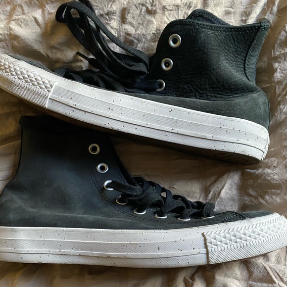 Suede Leather Converse / Chuck Taylor HighTops - WM 9; MN 7; EU 40 - Picture 5 of 5